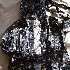 Divided umbrella rain coat!